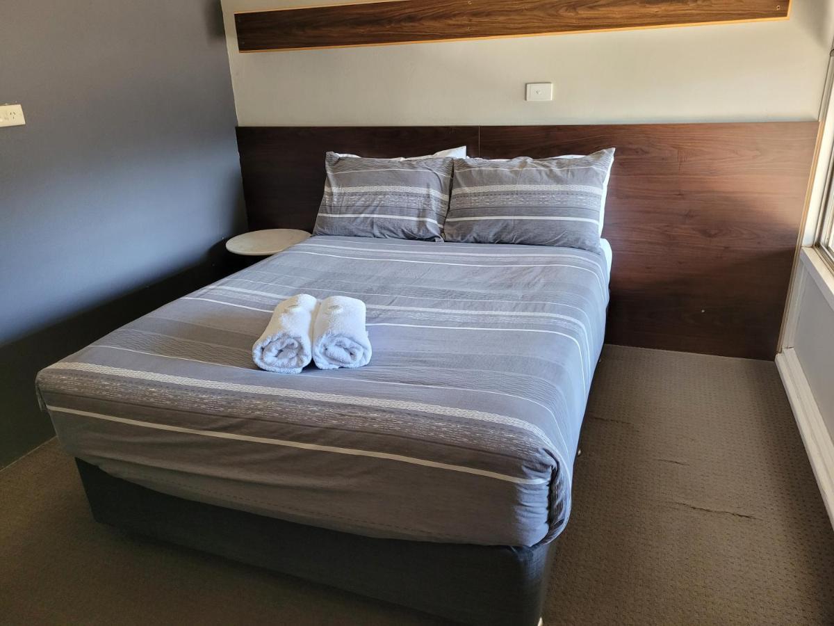 Palm And Pawn Motor Inn 와가와가 외부 사진
